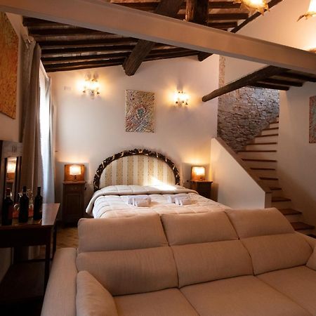 Il Palazzo Del Cardinale Bed & Breakfast Montalcino Bagian luar foto