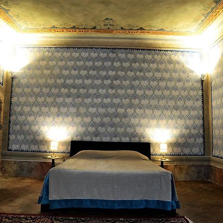 Il Palazzo Del Cardinale Bed & Breakfast Montalcino Ruang foto