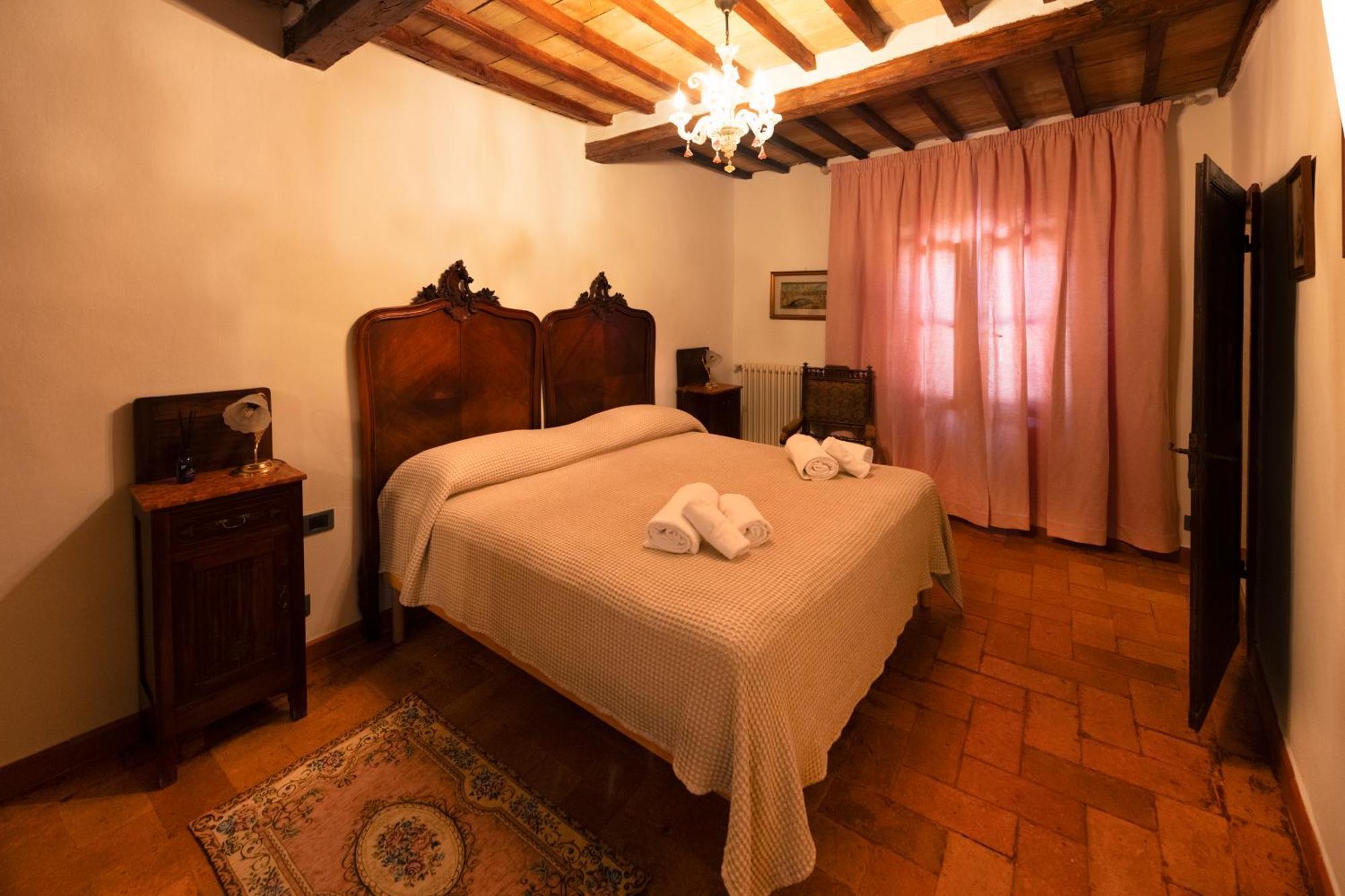 Il Palazzo Del Cardinale Bed & Breakfast Montalcino Bagian luar foto