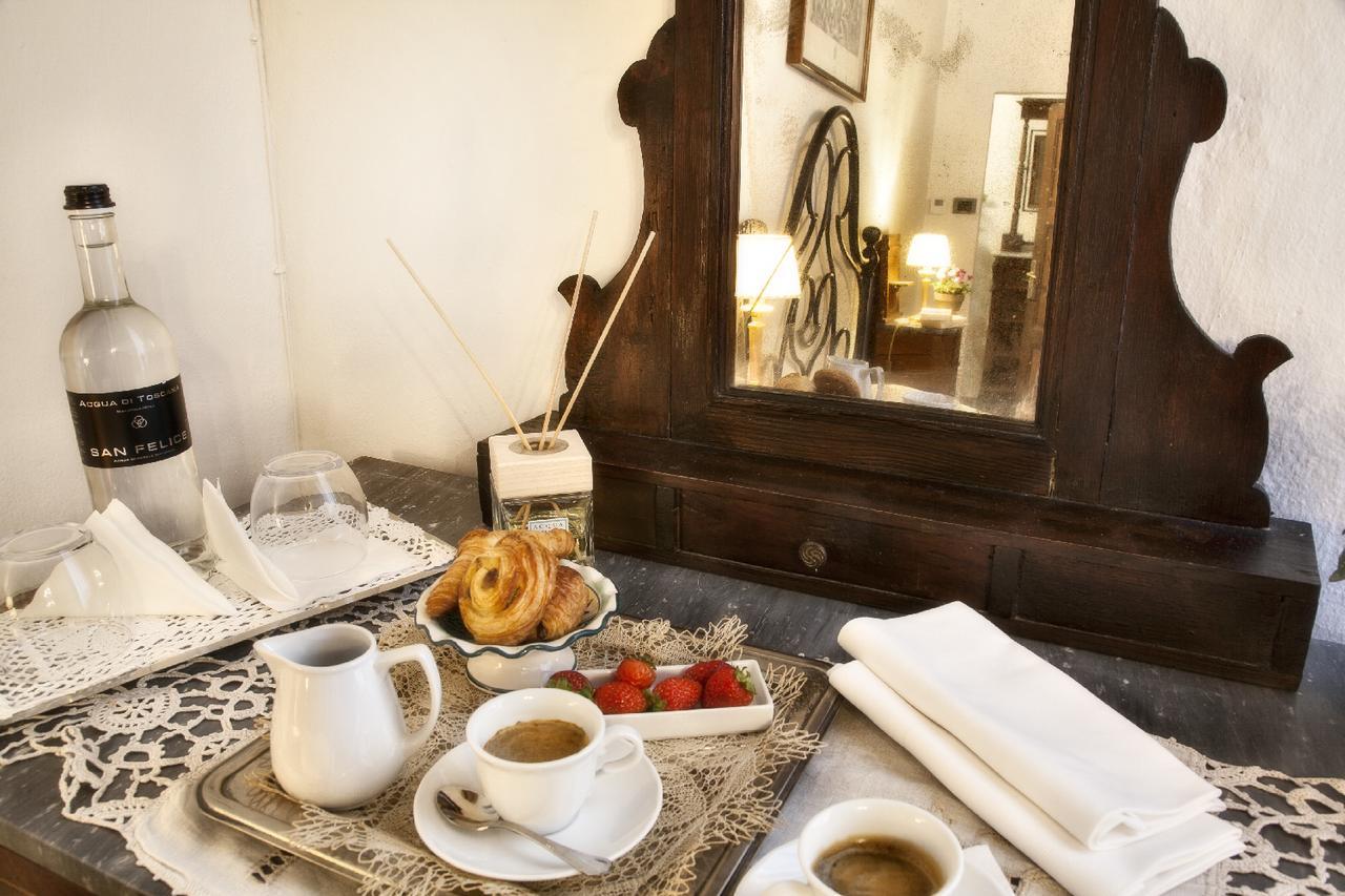 Il Palazzo Del Cardinale Bed & Breakfast Montalcino Bagian luar foto