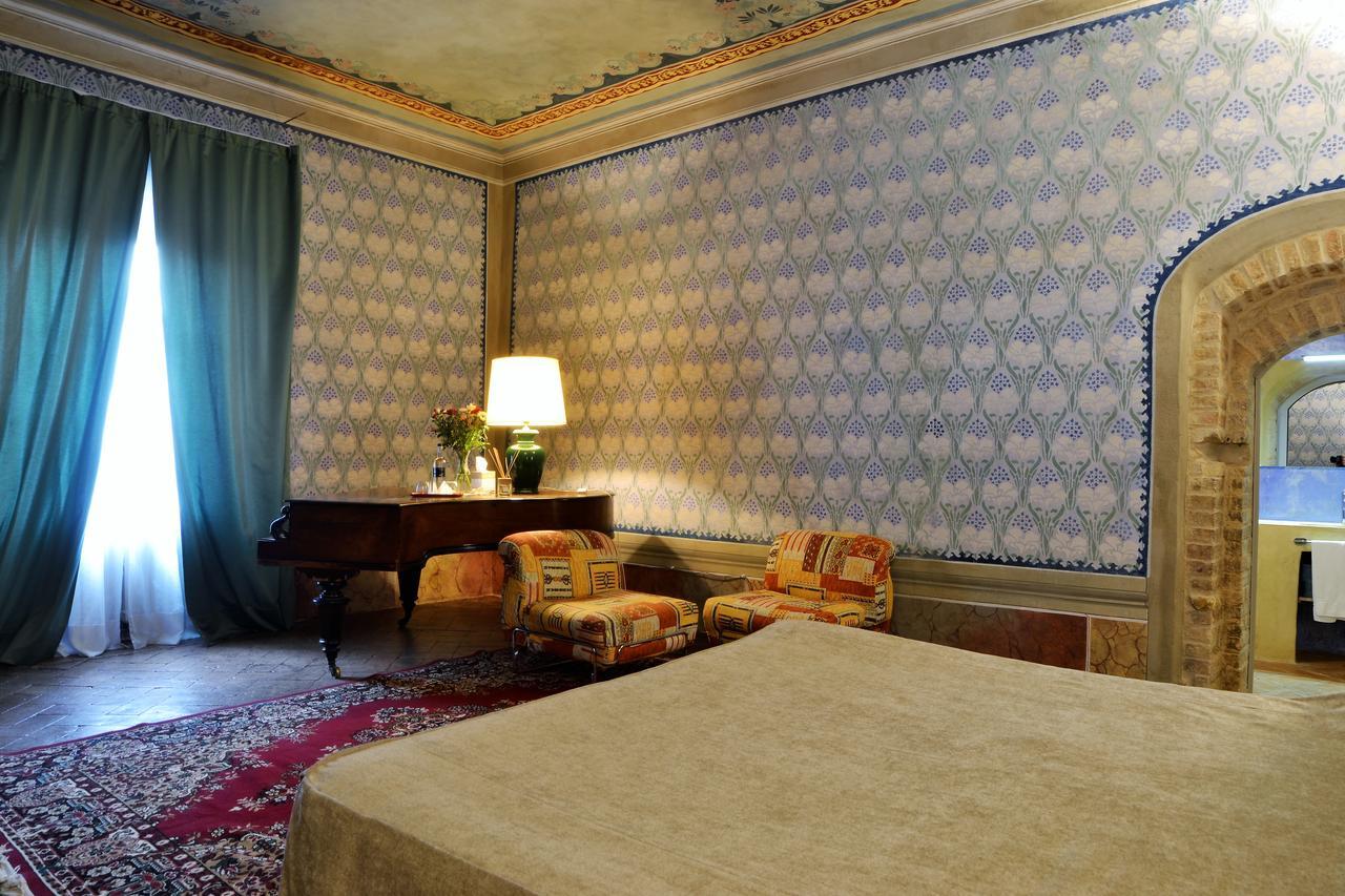 Il Palazzo Del Cardinale Bed & Breakfast Montalcino Bagian luar foto